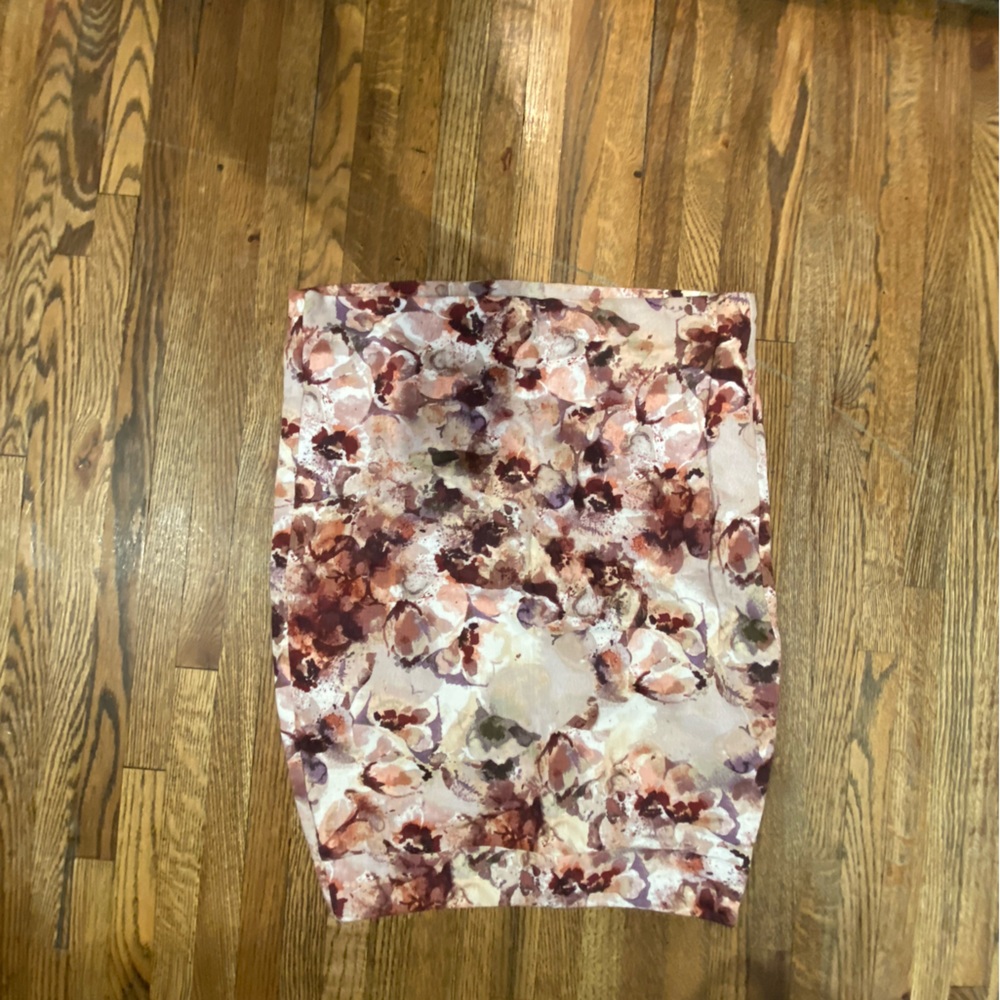 Women skirt